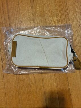 Creatures of Comfort Beauty.com Sample Bag Canvas Cosmetic Case Beige